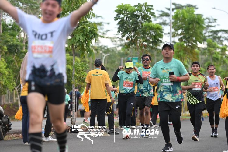 Race photo from Arutmin Borneo Run 2024