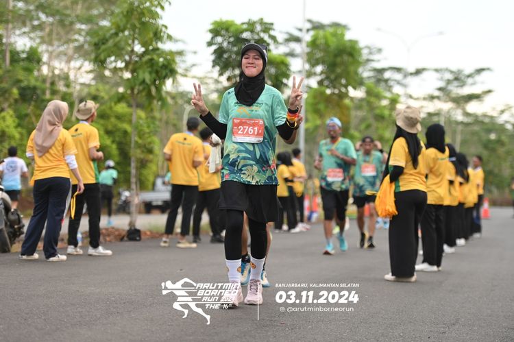 Race photo from Arutmin Borneo Run 2024