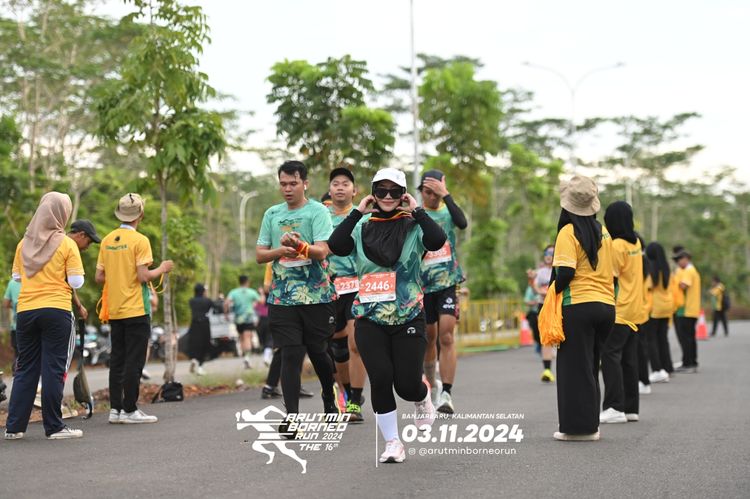 Race photo from Arutmin Borneo Run 2024