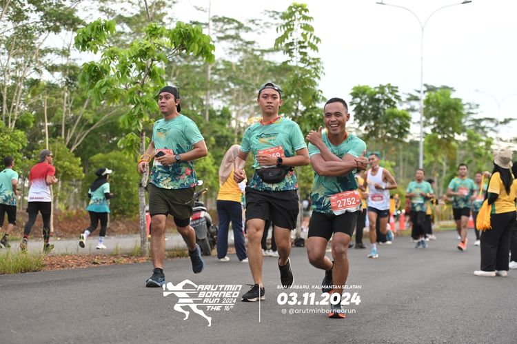 Race photo from Arutmin Borneo Run 2024