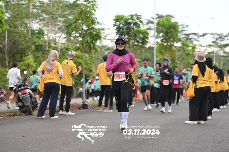 Race photo from Arutmin Borneo Run 2024