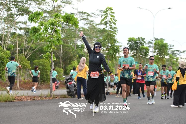 Race photo from Arutmin Borneo Run 2024