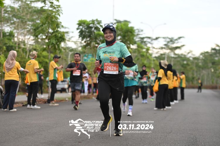 Race photo from Arutmin Borneo Run 2024