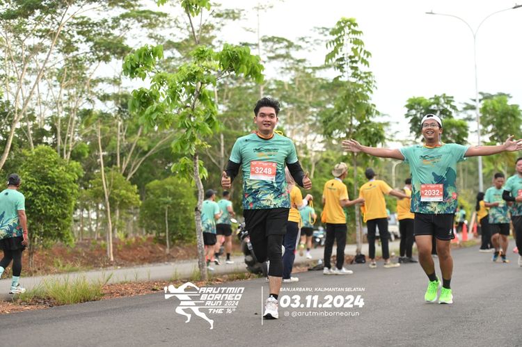Race photo from Arutmin Borneo Run 2024
