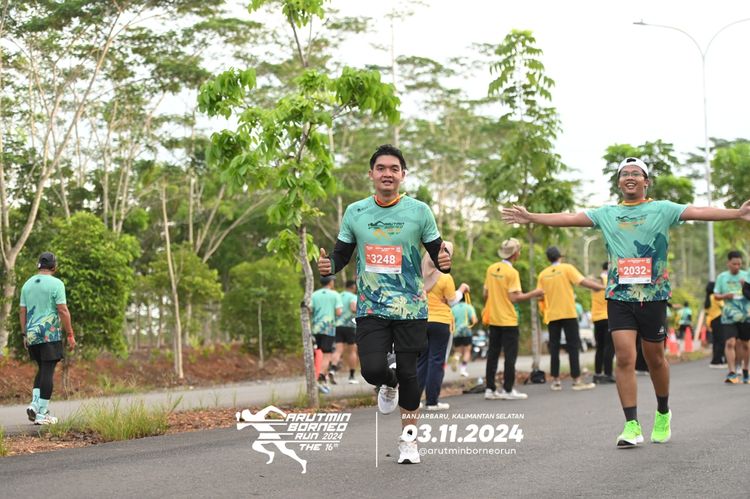 Race photo from Arutmin Borneo Run 2024