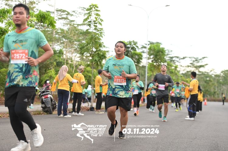 Race photo from Arutmin Borneo Run 2024