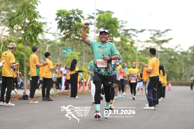 Race photo from Arutmin Borneo Run 2024
