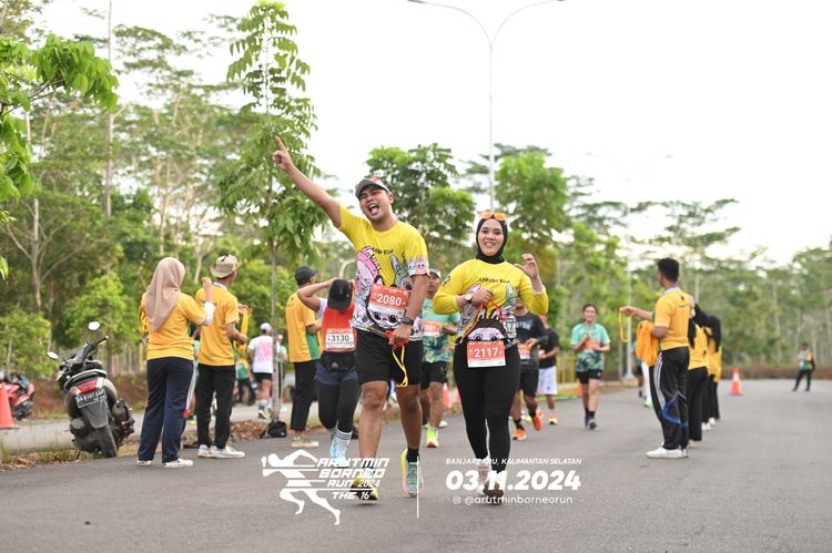 Race photo from Arutmin Borneo Run 2024