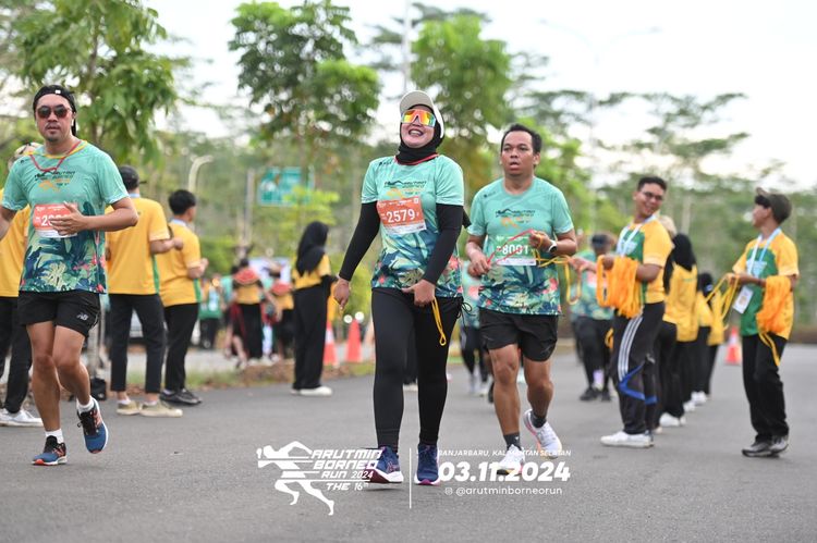 Race photo from Arutmin Borneo Run 2024