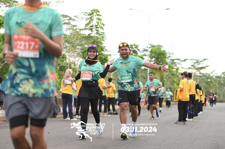 Race photo from Arutmin Borneo Run 2024