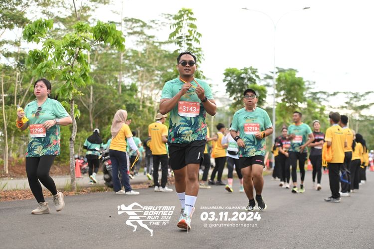 Race photo from Arutmin Borneo Run 2024