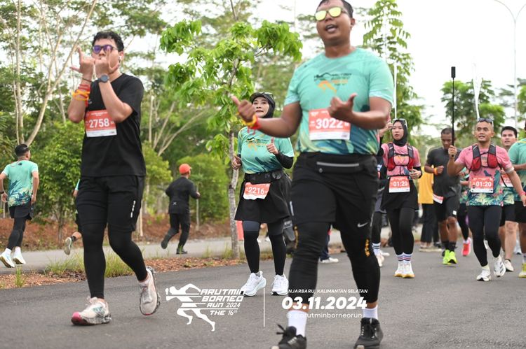 Race photo from Arutmin Borneo Run 2024