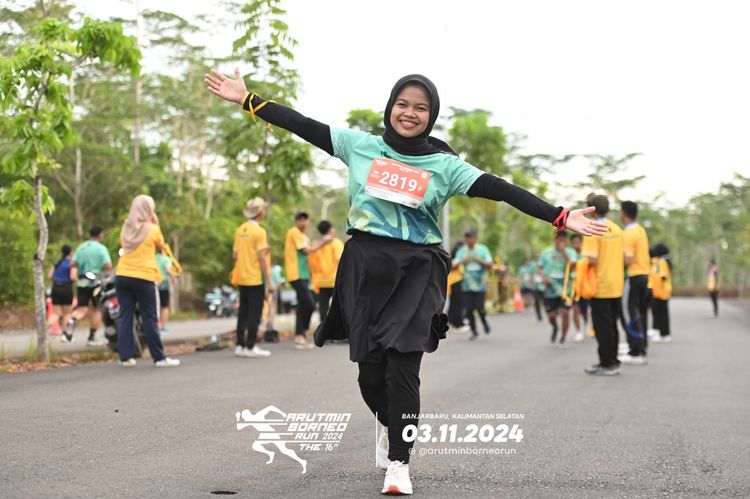 Race photo from Arutmin Borneo Run 2024