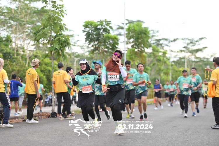 Race photo from Arutmin Borneo Run 2024
