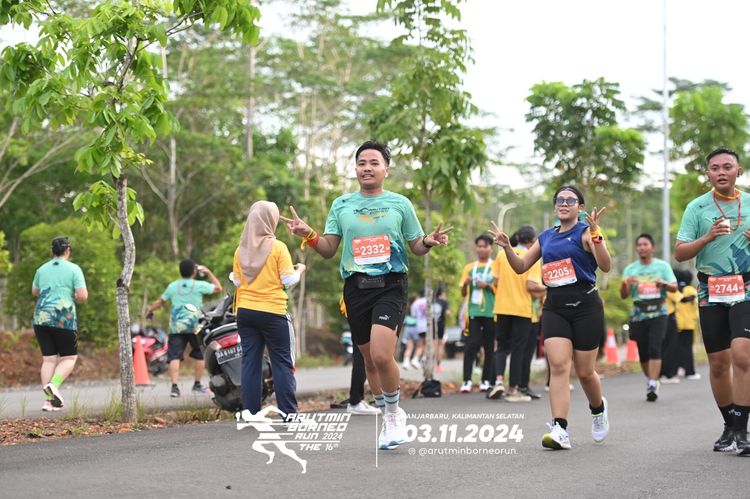 Race photo from Arutmin Borneo Run 2024