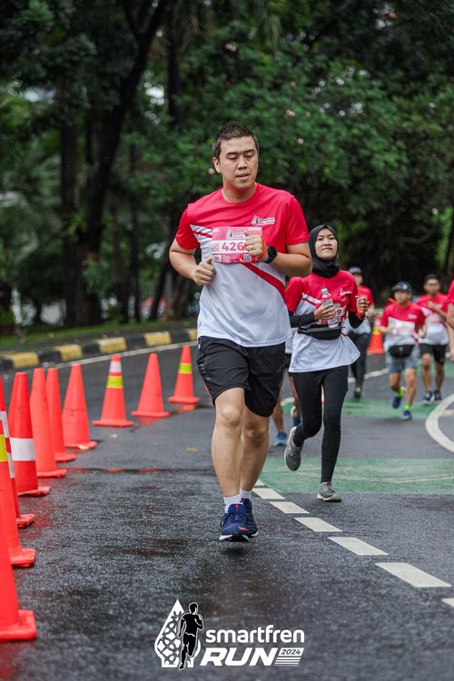 Race photo from Smartfren Run 2024