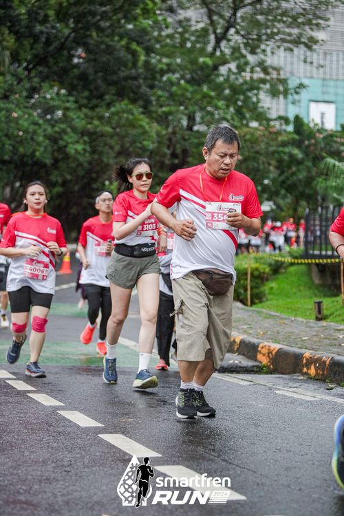 Race photo from Smartfren Run 2024