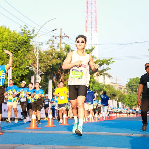 Race photo from SURABAYA ISOPLUS MARATHON 2026