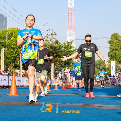 Race photo from SURABAYA ISOPLUS MARATHON 2026