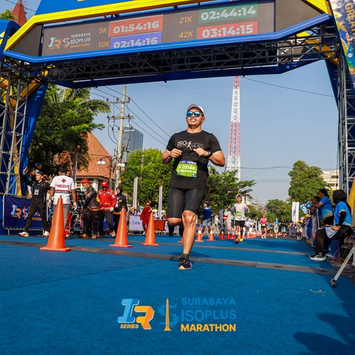 Race photo from SURABAYA ISOPLUS MARATHON 2026