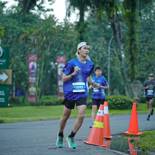 Race photo from BOGORUN 2026