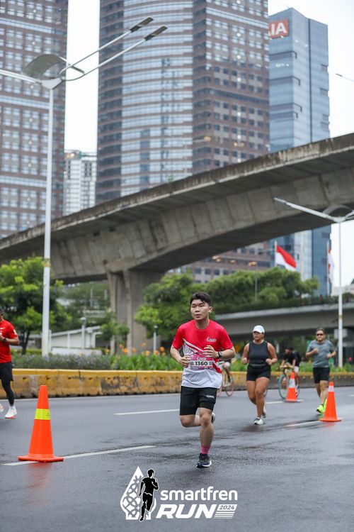 Race photo from Smartfren Run 2024