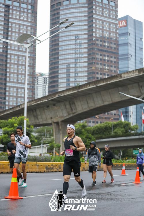 Race photo from Smartfren Run 2024