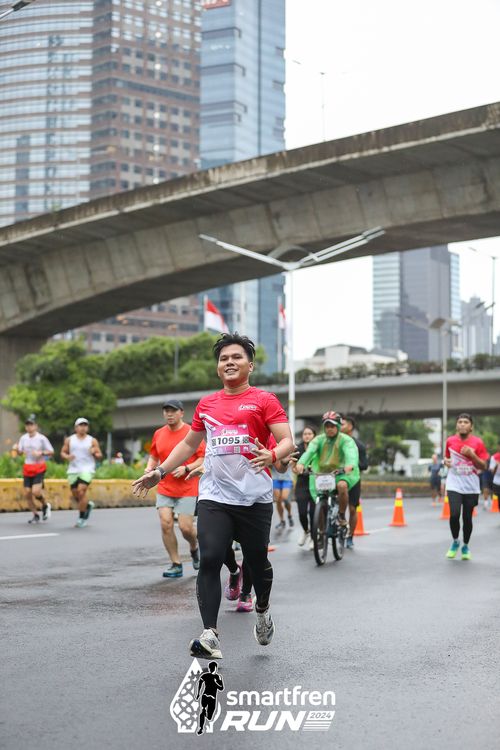 Race photo from Smartfren Run 2024