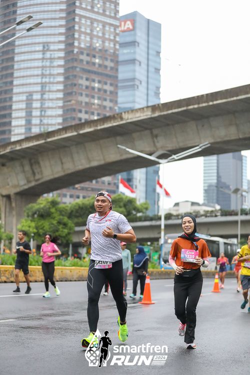 Race photo from Smartfren Run 2024