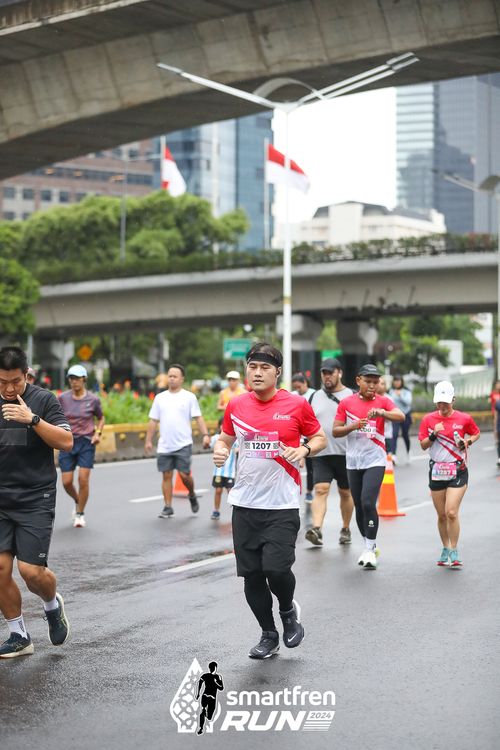 Race photo from Smartfren Run 2024