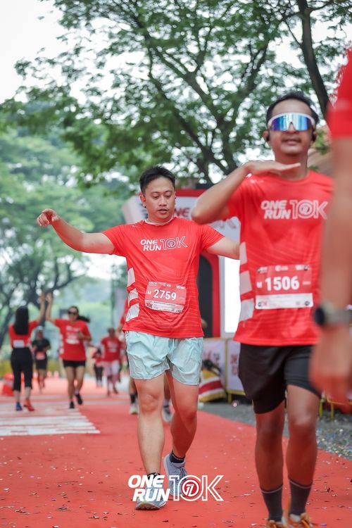 Race photo from ONE RUN 10K 2025