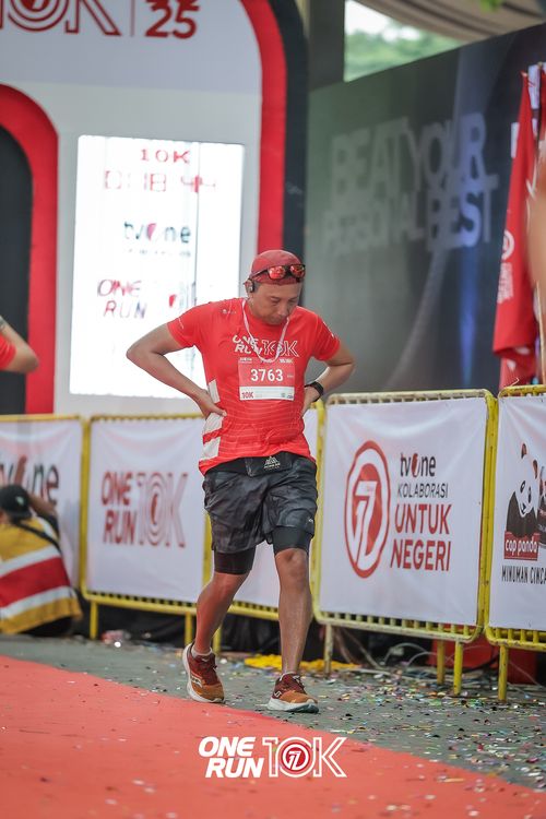 Race photo from ONE RUN 10K 2025