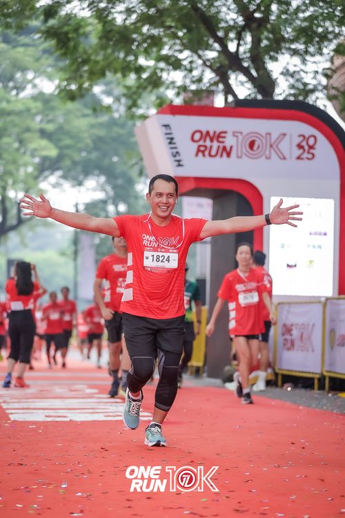 Race photo from ONE RUN 10K 2025