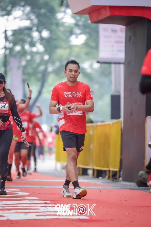 Race photo from ONE RUN 10K 2025