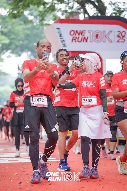 Race photo from ONE RUN 10K 2025