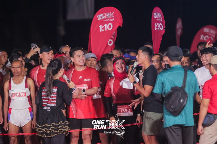 Race photo from ONE RUN 10 K