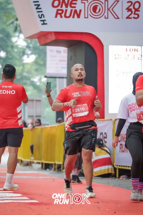 Race photo from ONE RUN 10K 2025