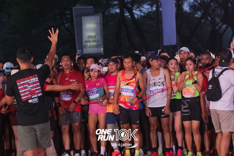 Race photo from ONE RUN 10 K