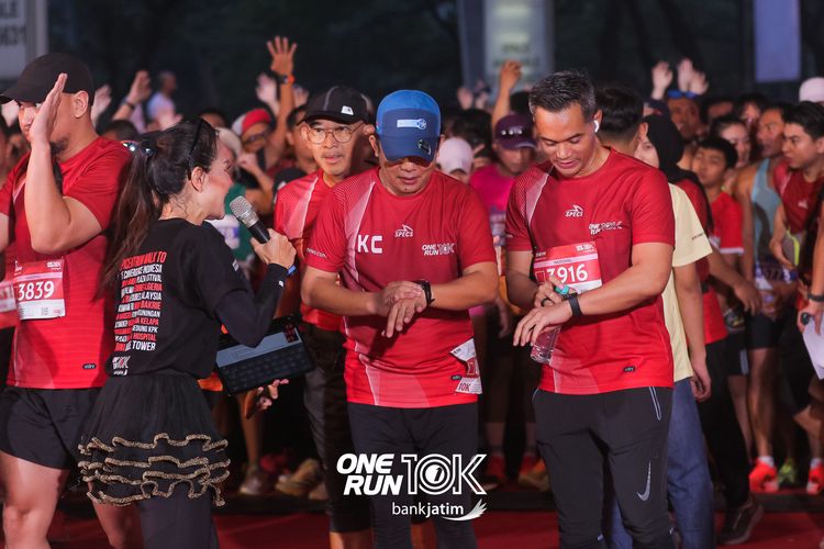 Race photo from ONE RUN 10 K