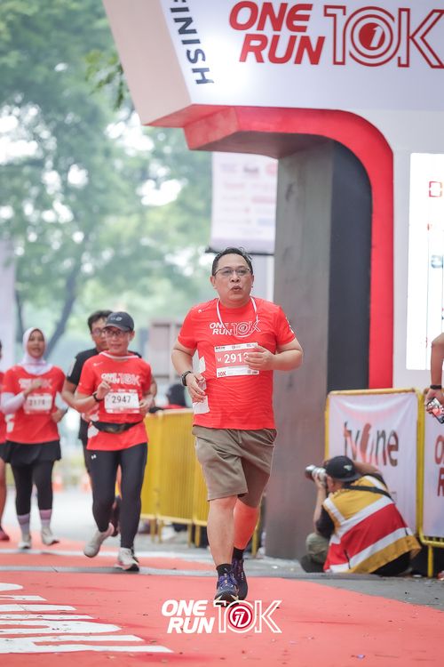 Race photo from ONE RUN 10K 2025