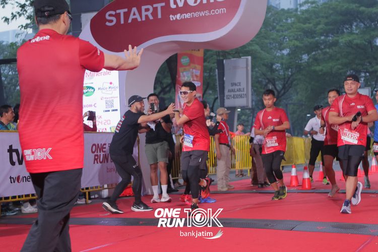 Race photo from ONE RUN 10 K