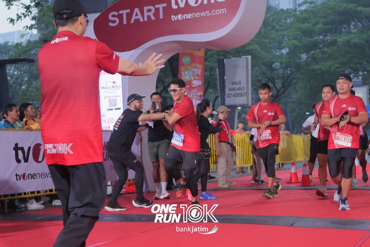 Race photo from ONE RUN 10 K