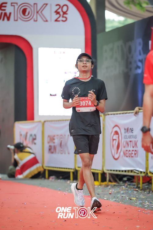 Race photo from ONE RUN 10K 2025