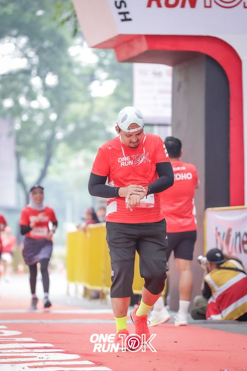 Race photo from ONE RUN 10K 2025