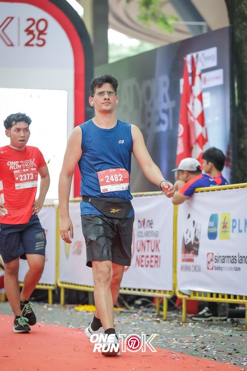 Race photo from ONE RUN 10K 2025