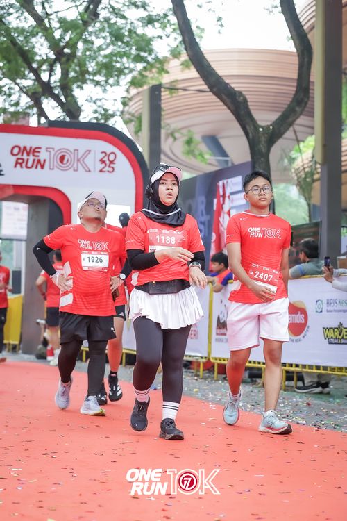 Race photo from ONE RUN 10K 2025
