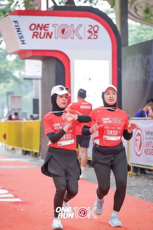 Race photo from ONE RUN 10K 2025