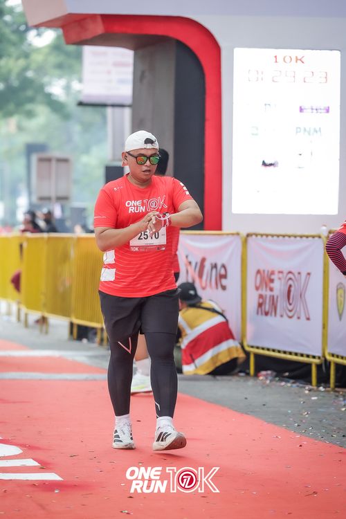 Race photo from ONE RUN 10K 2025
