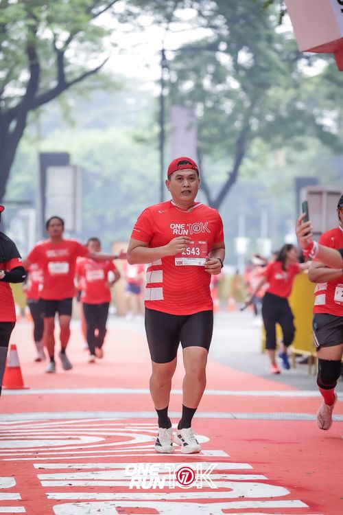 Race photo from ONE RUN 10K 2025
