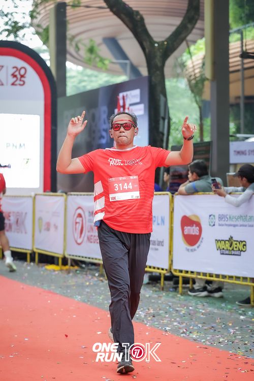 Race photo from ONE RUN 10K 2025